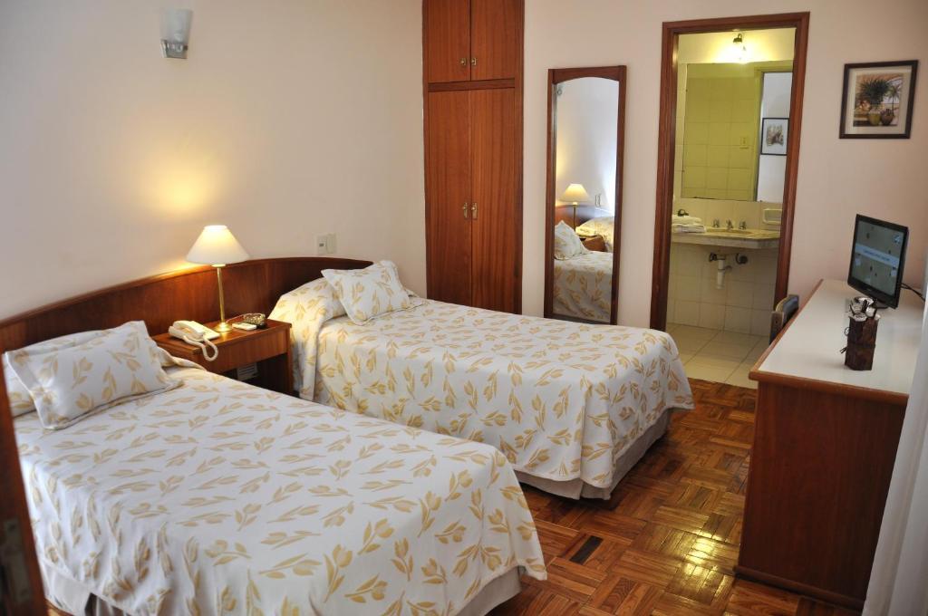 Hotel Los Cedros Salto Ngoại thất bức ảnh