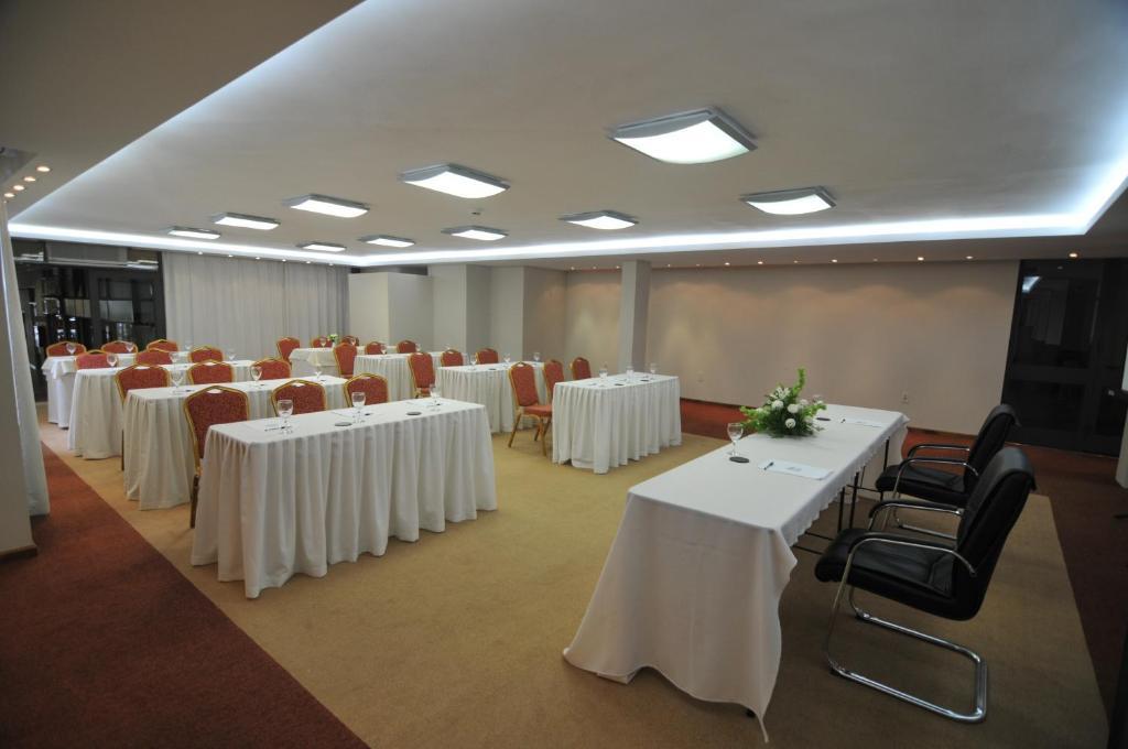 Hotel Los Cedros Salto Ngoại thất bức ảnh