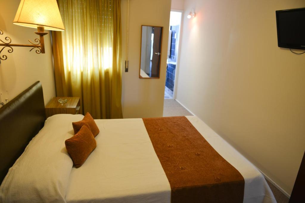 Hotel Los Cedros Salto Ngoại thất bức ảnh